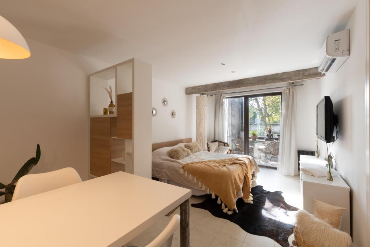 Cbmona Suites Villa Mercedes Bagian luar foto