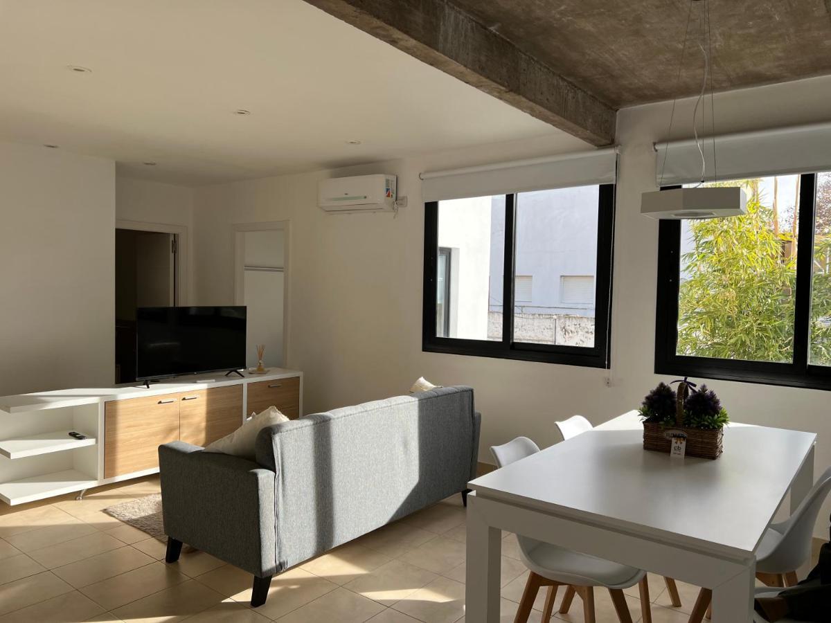 Cbmona Suites Villa Mercedes Bagian luar foto